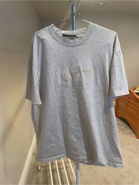 Essentials Light Gray '1977' Short Sleeve Crewneck Tee